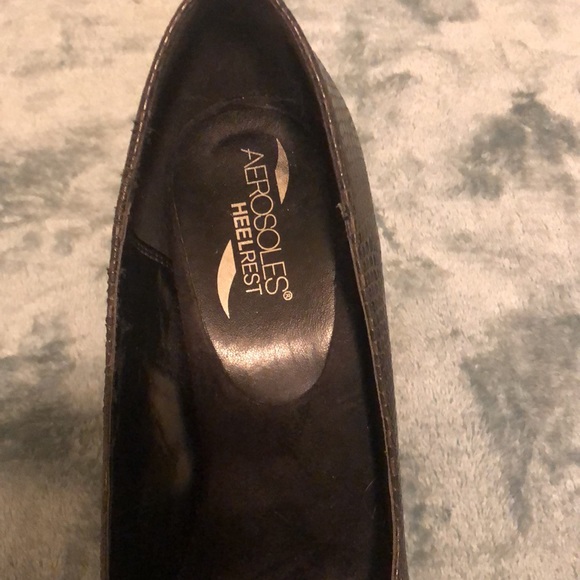 Aerosoles Black “Alligator” High Heeled Shoes Size 10M - Picture 8 of 8